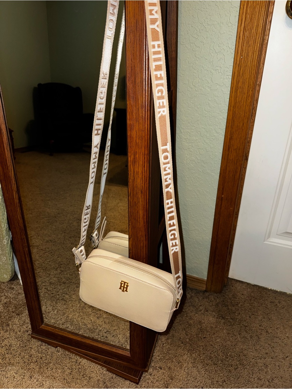 Tommy Hilfiger Cream Crossbody Camera Bag with Branded Strap